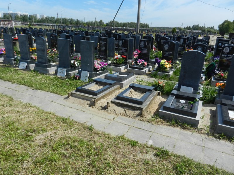 Урновые захоронения газонного типа